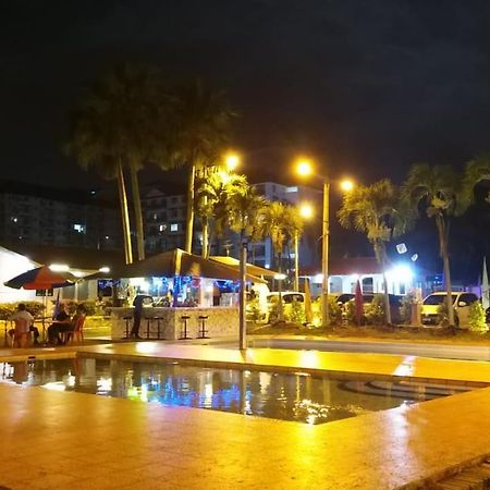 Green Town Hotel And Resort Port Dickson Exteriör bild